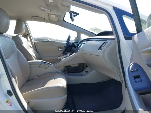 Toyota Prius Four 2014 JTDKN3DUXE1768224 Image 5