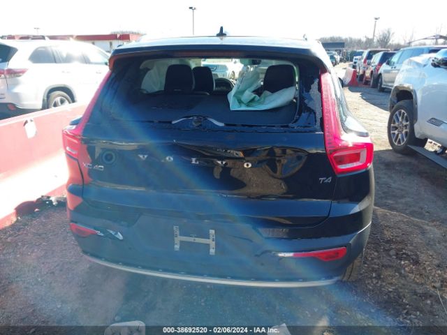 YV4AC2HKXL2309946 Volvo Xc40 T4 Momentum