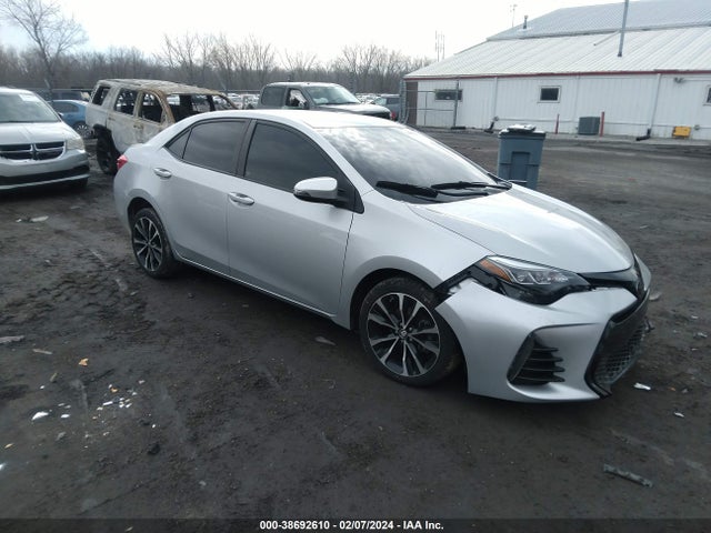 Toyota COROLLA SE 2017 2T1BURHE2HC875597 zdjęcie główne