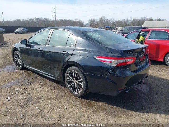 4T1B11HK2JU571674 Toyota CAMRY SE