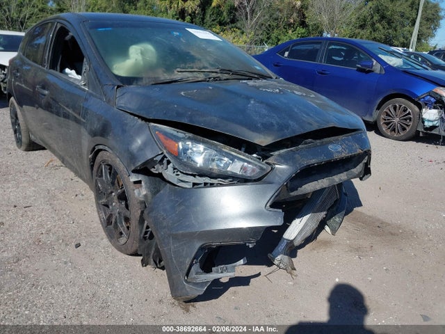 Ford FOCUS ST 2018 1FADP3L93JL243123 Image 14