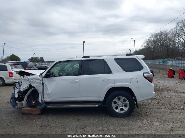 Toyota 4runner Sr5 Premium 2021 JTEFU5JR9M5235770 Image 14