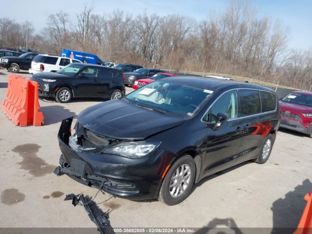 2C4RC1CG1PR600961 Chrysler Voyager Lx