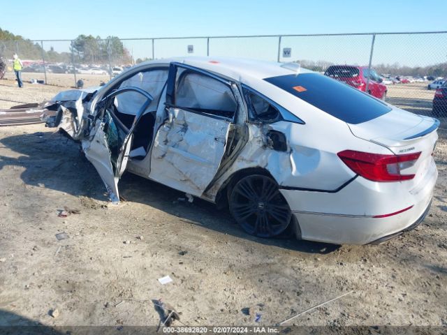 1HGCV2F92JA022563 Honda Accord Touring 2.0t