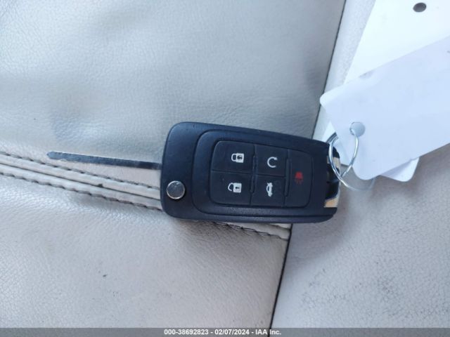 2G1105S32H9144295 Chevrolet IMPALA 1LT