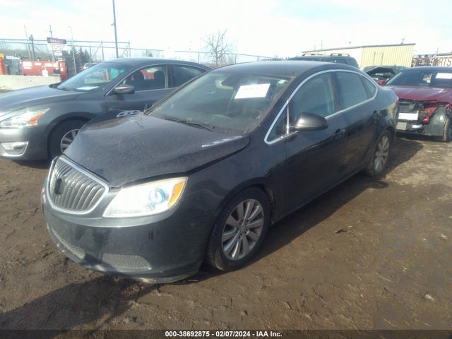 Buick Verano 2015 1G4PN5SK7F4114490 Image 2