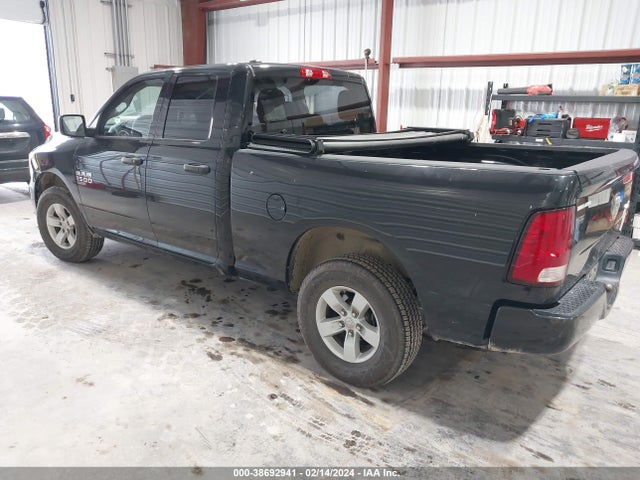 RAM 1500 Classic Express Quad Cab 4x4 6'4 Box 2019 1C6RR7FGXKS554302 Image 3