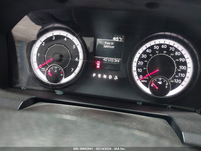 RAM 1500 Classic Express Quad Cab 4x4 6'4 Box 2019 1C6RR7FGXKS554302 Image 7