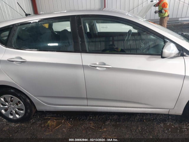 Hyundai ACCENT SE 2017 KMHCT5AE7HU337292 Image 13