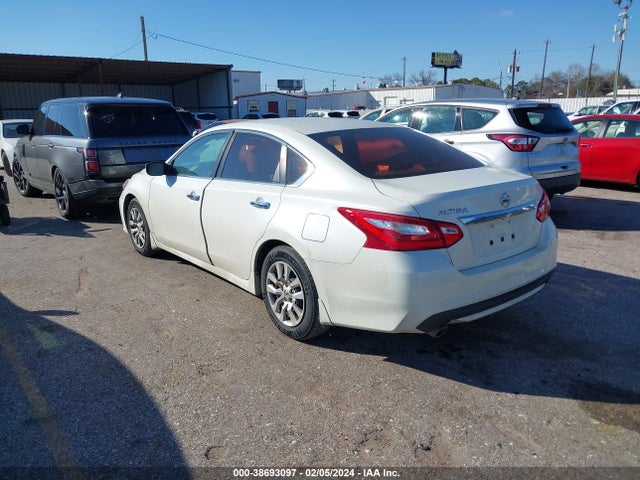 Nissan Altima 2.5 S 2016 1N4AL3AP1GC277926 Image 3