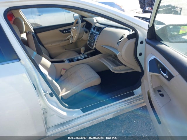 Nissan Altima 2.5 S 2016 1N4AL3AP1GC277926 Image 5