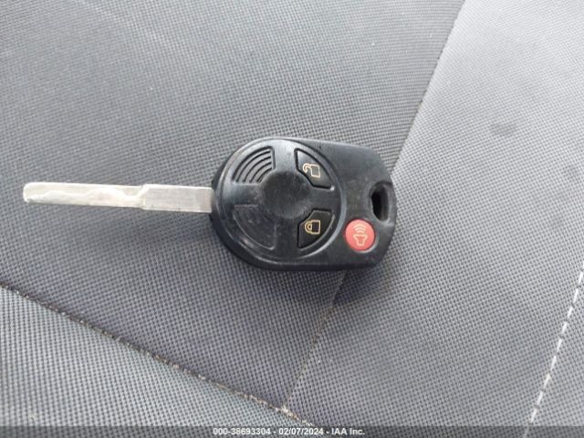 1FMCU0G92GUC13102 Ford ESCAPE SE