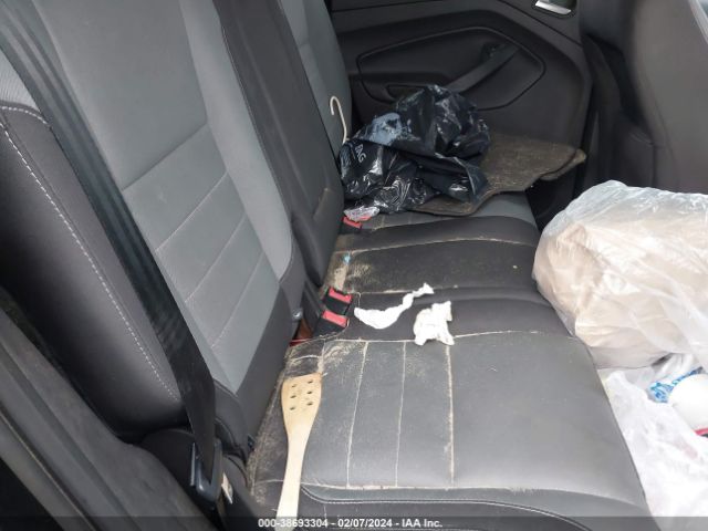 1FMCU0G92GUC13102 Ford ESCAPE SE
