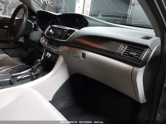 Honda Accord Touring 2014 1HGCR3F92EA038231 Image 5