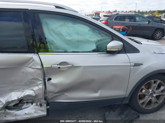 Ford Escape Titanium 2016 1FMCU0JX5GUB43909 Image 5