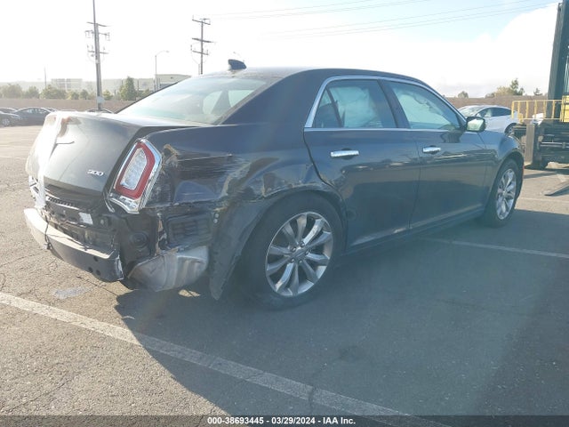 2C3CCAKG1KH690042 Chrysler 300 Limited Awd