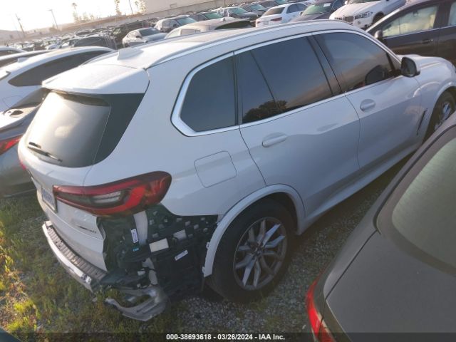 5UXCR4C05N9K79338 BMW X5 Sdrive40i