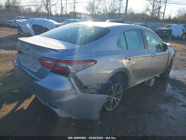 Toyota CAMRY SE 2018 4T1B11HK6JU090701 Image 4