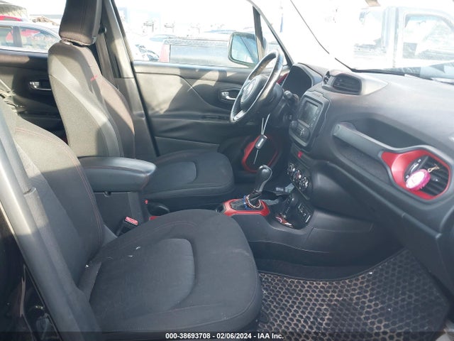 ZACCJBCT3GPD07498 Jeep Renegade Trailhawk