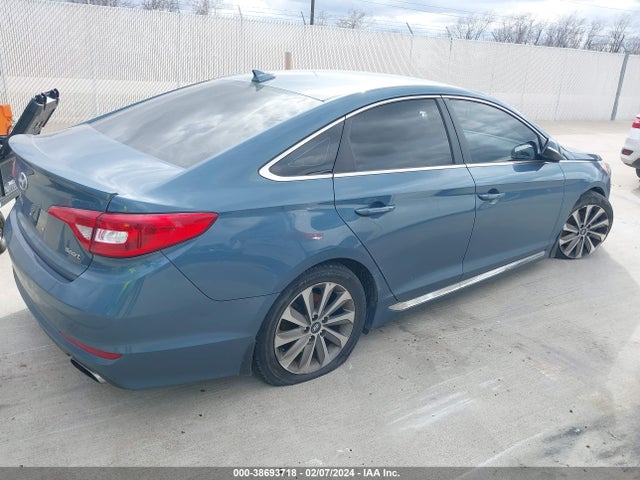 Hyundai Sonata Sport 2017 5NPE34AF3HH513975 Image 4