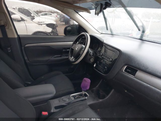 JA4AD2A30GZ005728 Mitsubishi Outlander Es