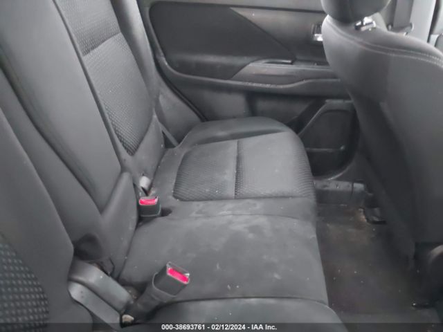 JA4AD2A30GZ005728 Mitsubishi Outlander Es