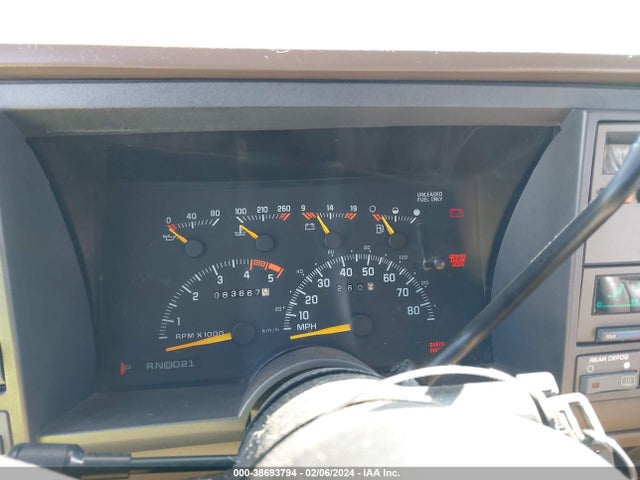 Продажа на аукционе авто 1994 Gmc Suburban K1500, vin: 1GKFK16K0RJ762338, номер лота: 38693794