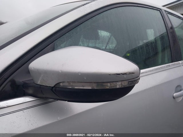 2013 VOLKSWAGEN JETTA HYBRID SEL PREMIUM VIN: 3VW637AJ7DM231219