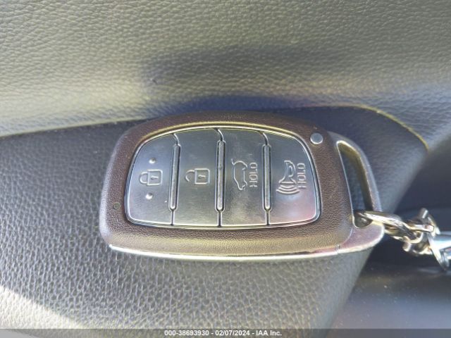 KM8J3CA25JU653930 Hyundai Tucson Limited
