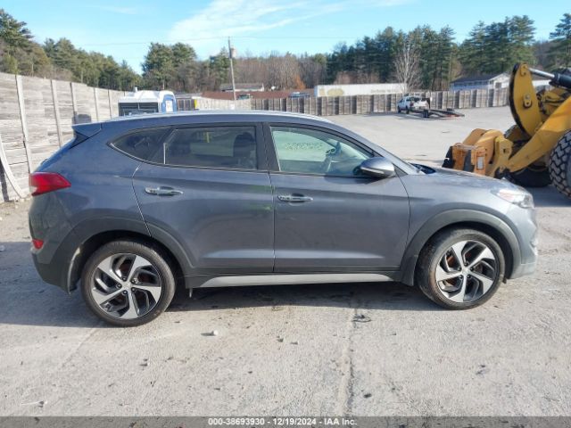 KM8J3CA25JU653930 Hyundai Tucson Limited