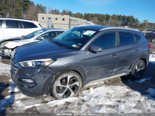 KM8J3CA25JU653930 Hyundai Tucson Limited