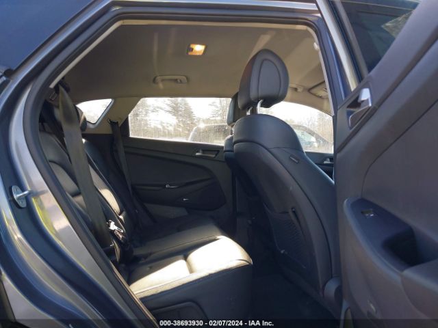 KM8J3CA25JU653930 Hyundai Tucson Limited
