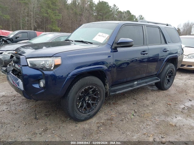 Toyota 4RUNNER SR5 2017 JTEZU5JR2H5148621 Image 2