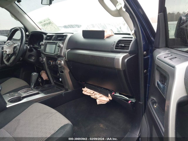 Toyota 4RUNNER SR5 2017 JTEZU5JR2H5148621 Image 5