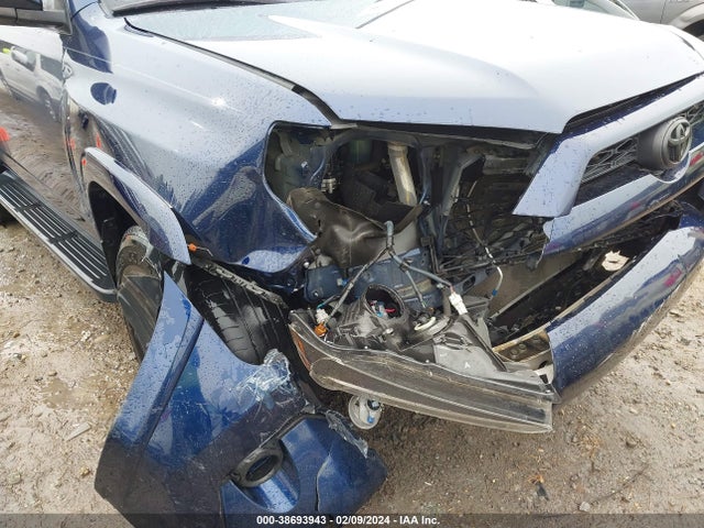 Toyota 4RUNNER SR5 2017 JTEZU5JR2H5148621 Image 6
