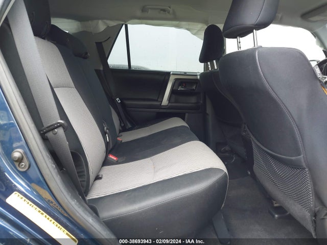 Toyota 4RUNNER SR5 2017 JTEZU5JR2H5148621 Image 8
