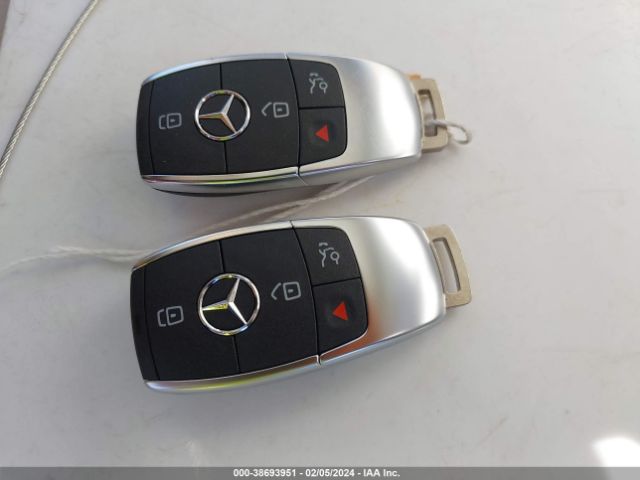 W1N4M4GB2PW318075 Mercedes-Benz GLB 250