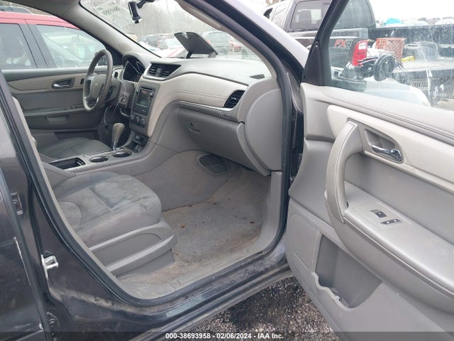 Chevrolet Traverse Ls 2017 1GNKRFED6HJ291744 Image 5