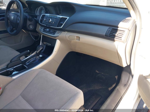 2013 HONDA ACCORD LX VIN: 1HGCR2F38DA217393
