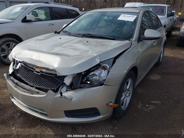 Chevrolet Cruze 1lt Auto 2014 1G1PC5SB9E7367634 Image 2