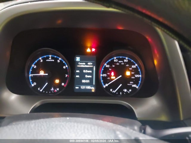 Toyota RAV4 LE 2017 JTMZFREV8HJ716861 Image 7