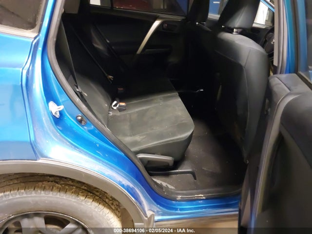 Toyota RAV4 LE 2017 JTMZFREV8HJ716861 Image 8