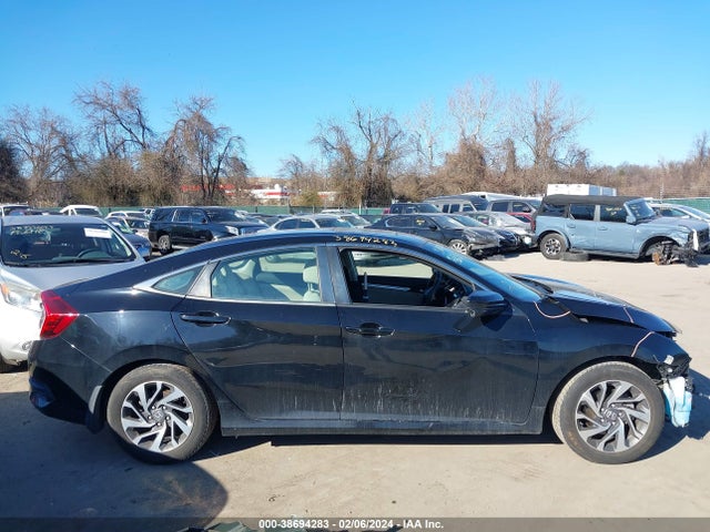 Honda CIVIC EX 2018 2HGFC2F83JH517706 Image 14