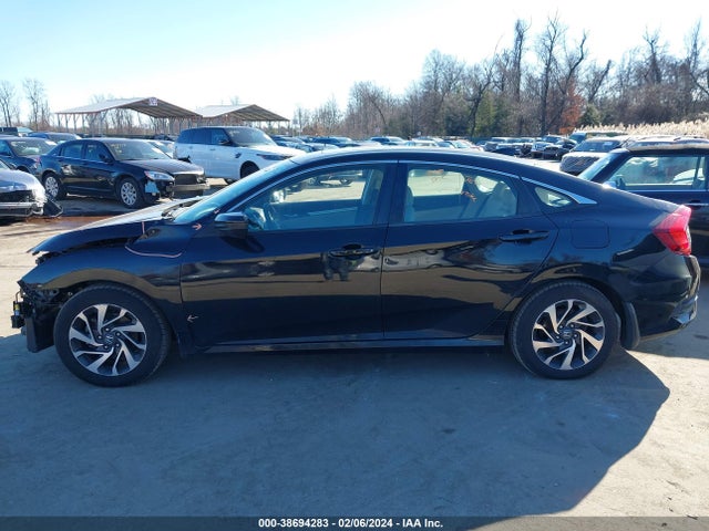 Honda CIVIC EX 2018 2HGFC2F83JH517706 Image 15