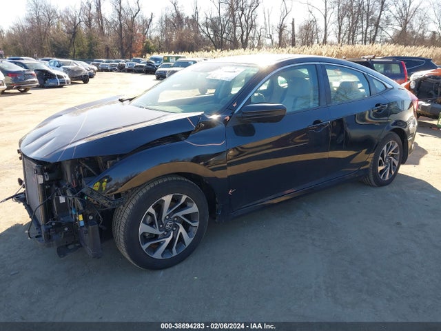 Honda CIVIC EX 2018 2HGFC2F83JH517706 Image 2