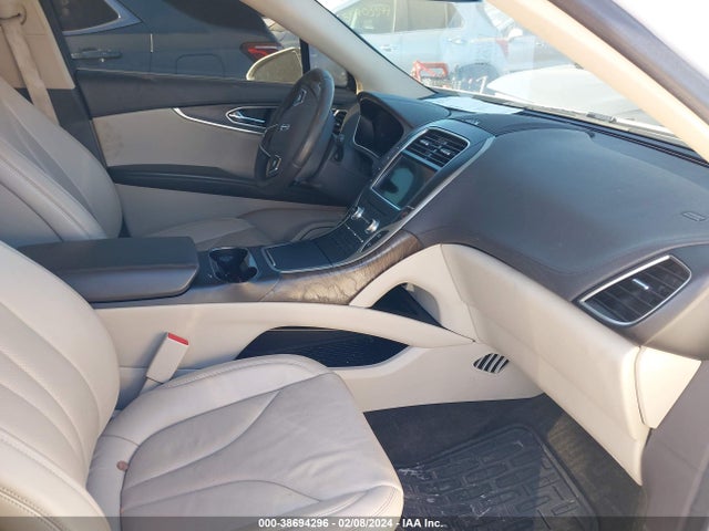 2LMTJ8LR8GBL84346 Lincoln Mkx Reserve