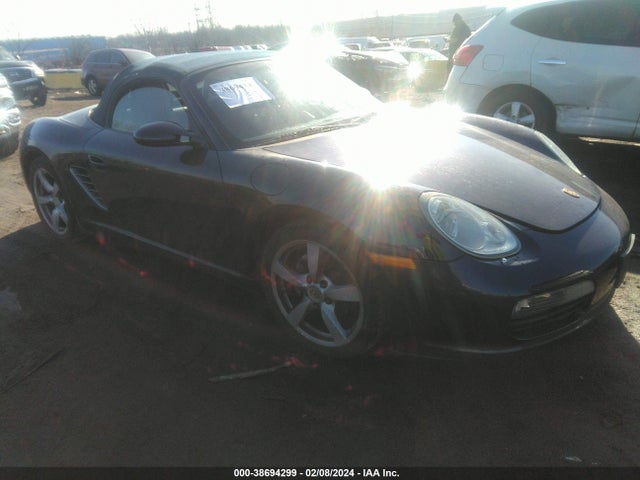 2008 PORSCHE BOXSTER WP0CA29838U711419 Photo 2
