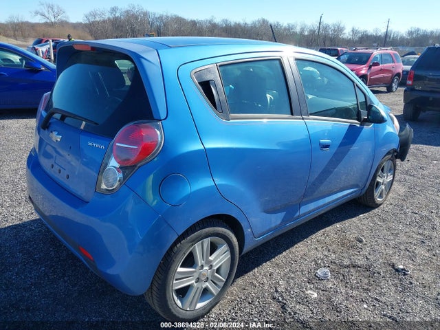 Chevrolet SPARK 1LT 2015 KL8CD6S91FC761071 Image 4