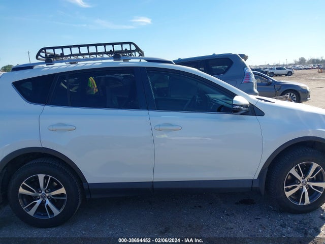 Toyota Rav4 Xle 2016 JTMWFREV6GJ088932 Image 14