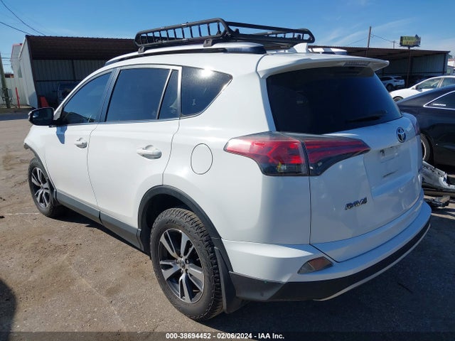 Toyota Rav4 Xle 2016 JTMWFREV6GJ088932 Image 3
